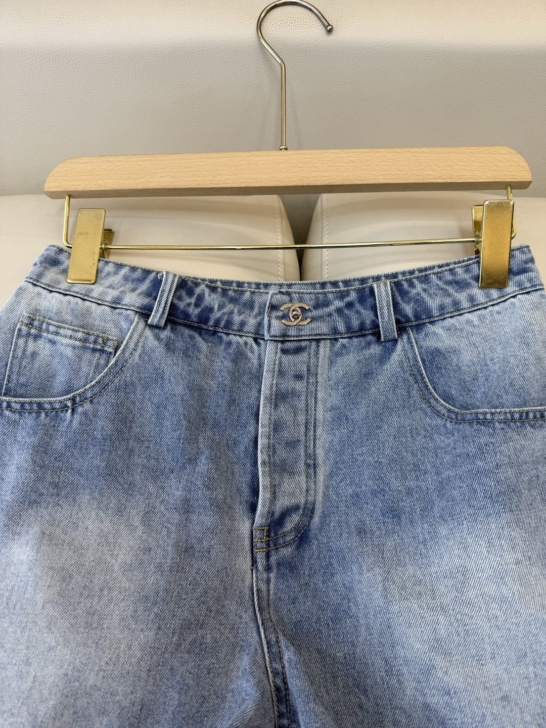 GU053#新款牛仔裤‼️小香 双C 牛仔 短裤 白色 蓝色 黑色 深蓝色 36/38/40