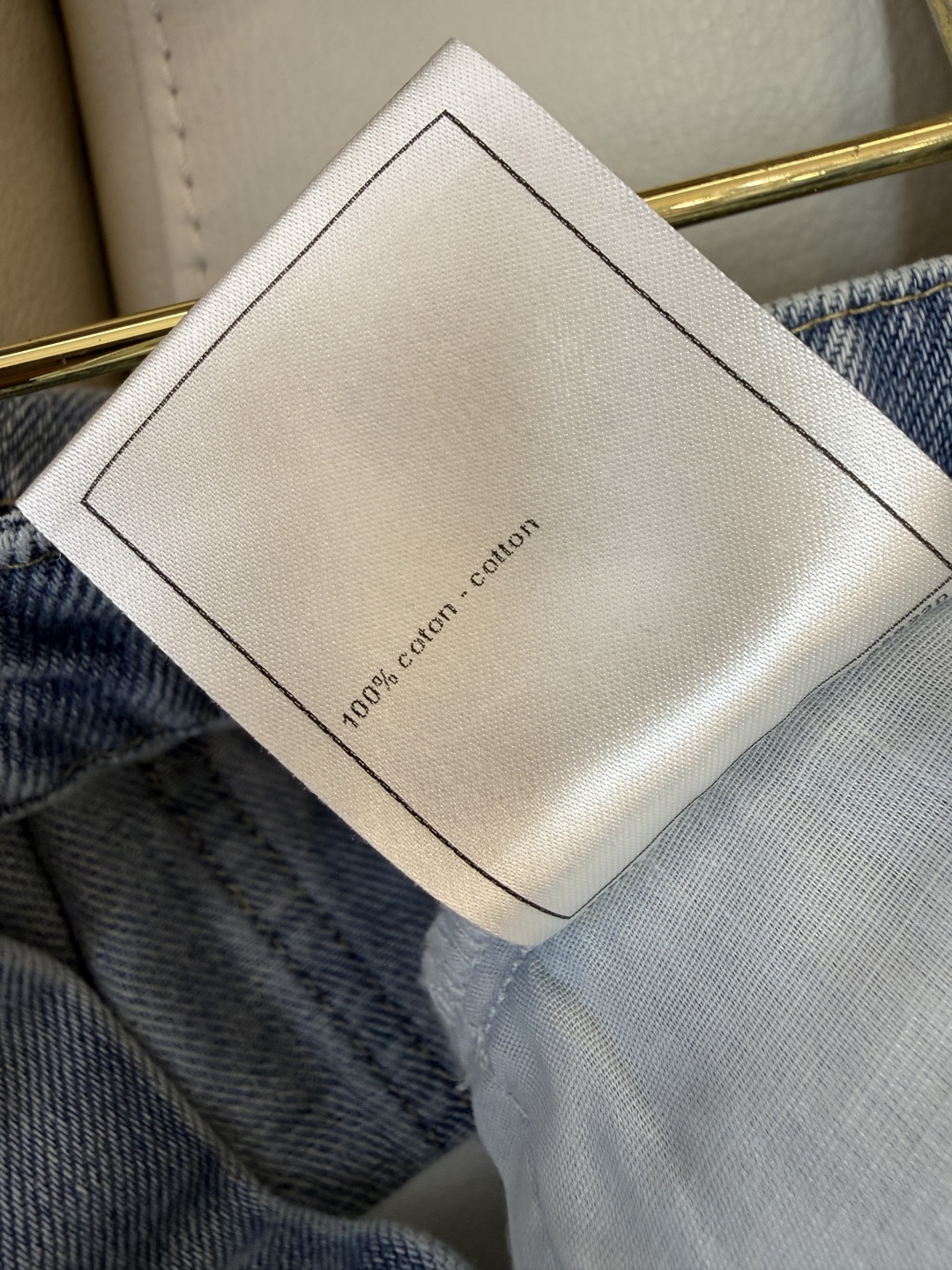 GU053#新款牛仔裤‼️小香 双C 牛仔 短裤 白色 蓝色 黑色 深蓝色 36/38/40