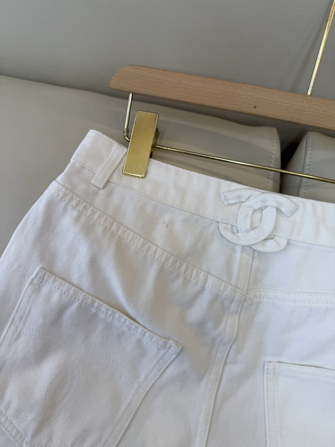 GU053#新款牛仔裤‼️小香 双C 牛仔 短裤 白色 蓝色 黑色 深蓝色 36/38/40