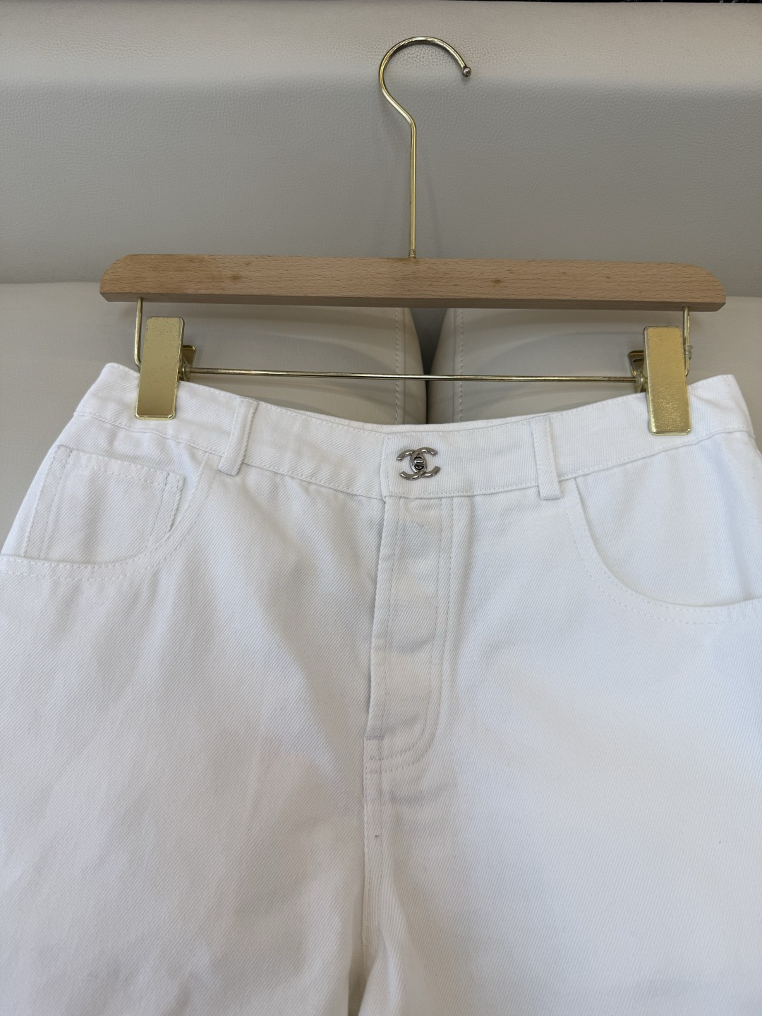 GU053#新款牛仔裤‼️小香 双C 牛仔 短裤 白色 蓝色 黑色 深蓝色 36/38/40