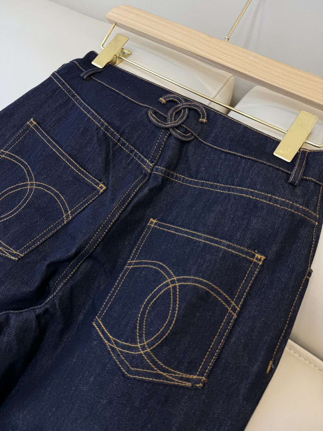 GU052#新款牛仔裤‼️小香 双C 牛仔长裤 深蓝色 36/38/40