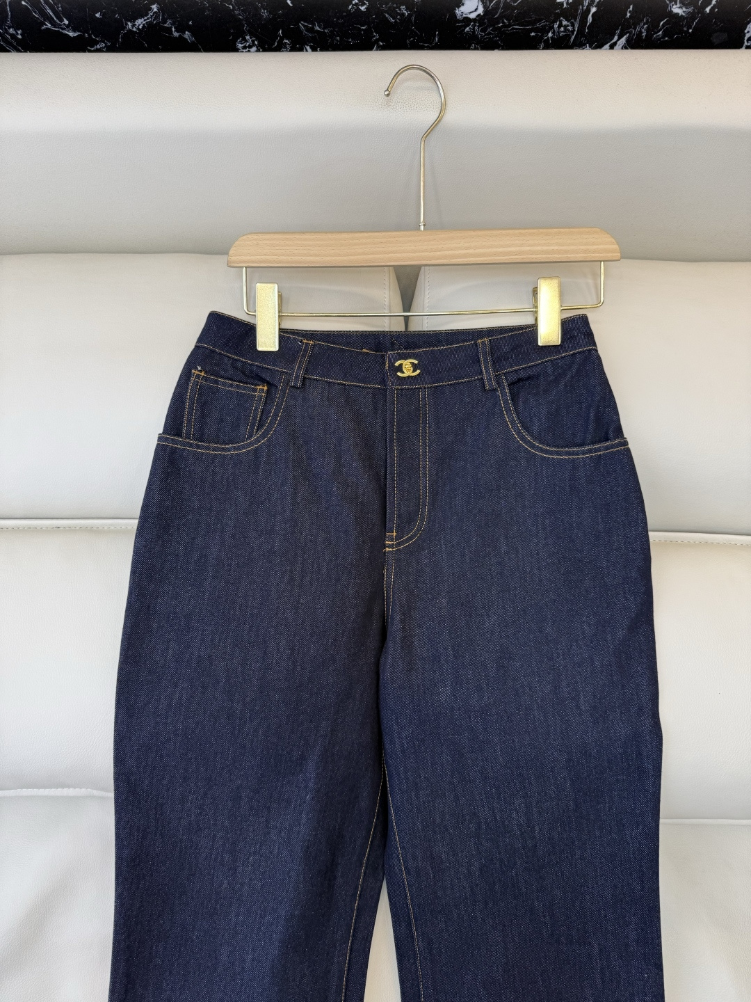 GU052#新款牛仔裤‼️小香 双C 牛仔长裤 深蓝色 36/38/40