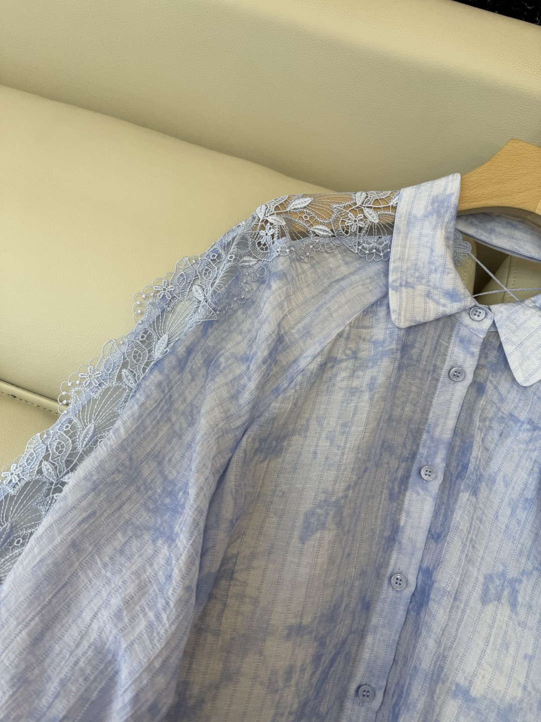 XZ0151#新款衬衫。长袖蕾丝绣花 后背镂空 染色 条纹长袖衬衫 粉色 蓝色 SM LXL