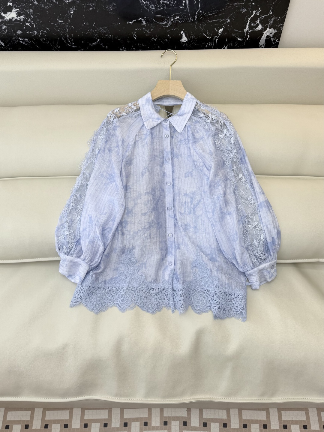 XZ0151#新款衬衫。长袖蕾丝绣花 后背镂空 染色 条纹长袖衬衫 粉色 蓝色 SM LXL