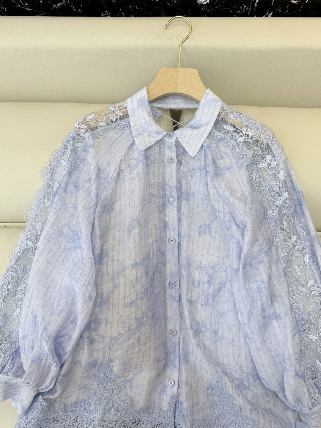 XZ0151#新款衬衫。长袖蕾丝绣花 后背镂空 染色 条纹长袖衬衫 粉色 蓝色 SM LXL