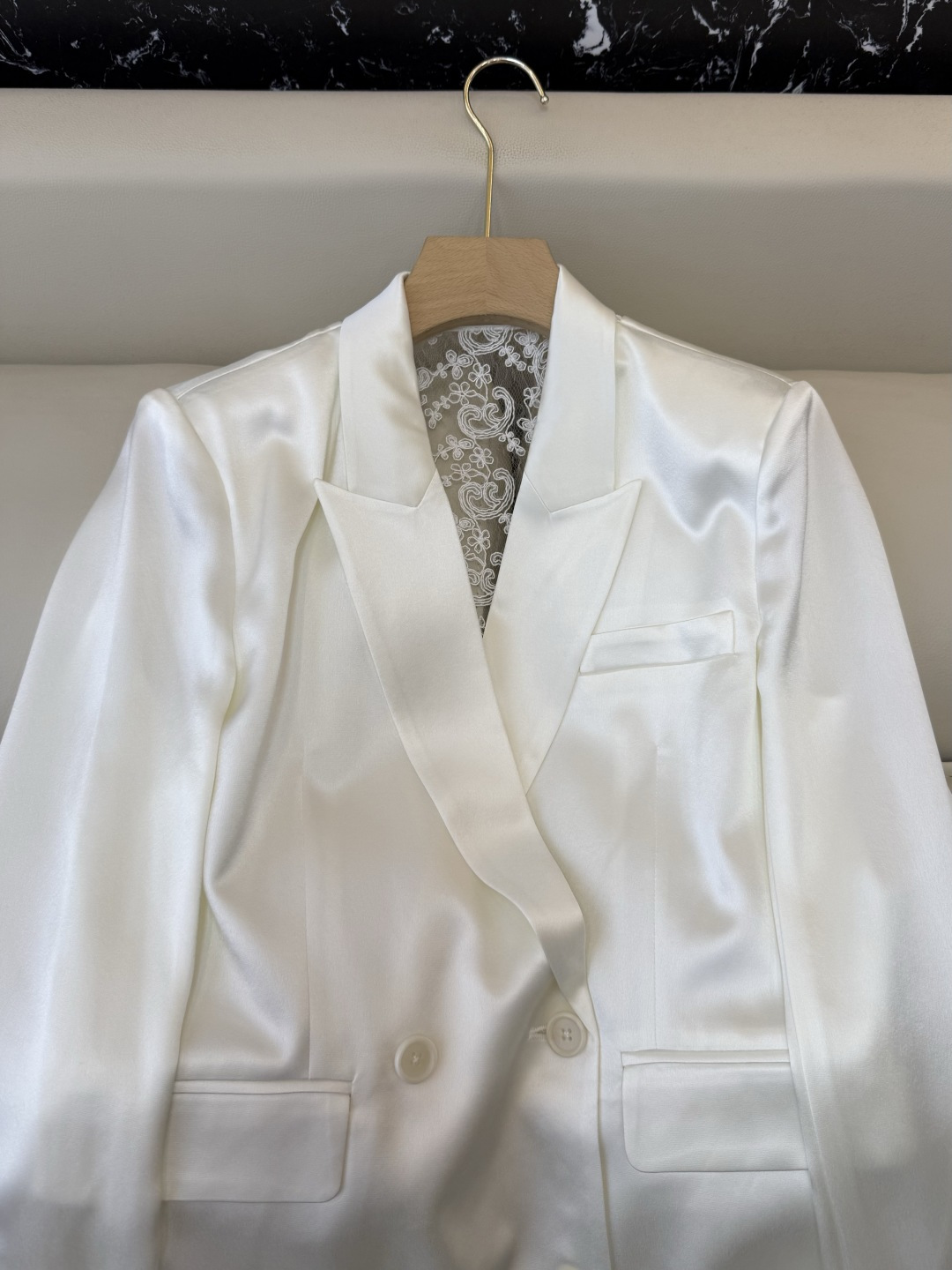 XZ0159#新款外套。YSL 蕾丝绣花镂空 长袖醋酸 外套 黑色 白色 SMLXL