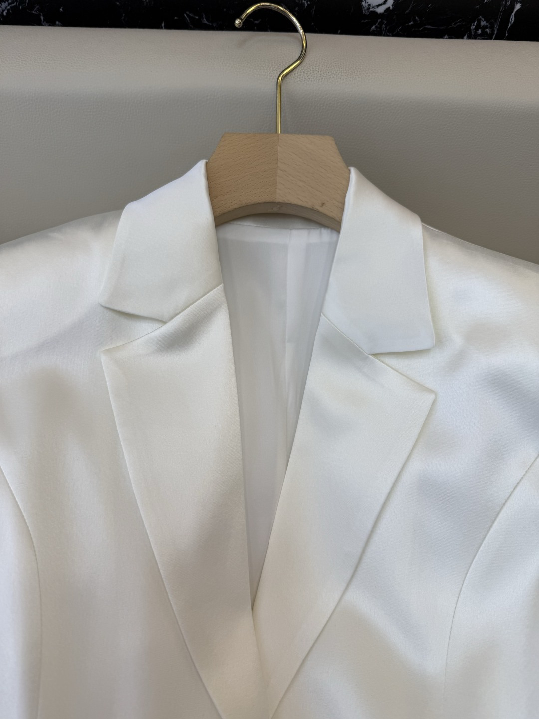 XZ0158#新款外套。YSL 蕾丝绣花镂空 长袖醋酸 外套 黑色 白色 SMLXL