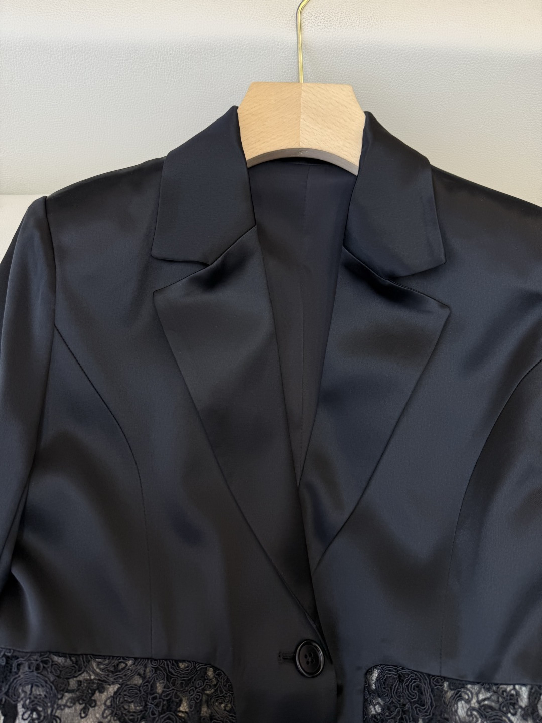 XZ0158#新款外套。YSL 蕾丝绣花镂空 长袖醋酸 外套 黑色 白色 SMLXL