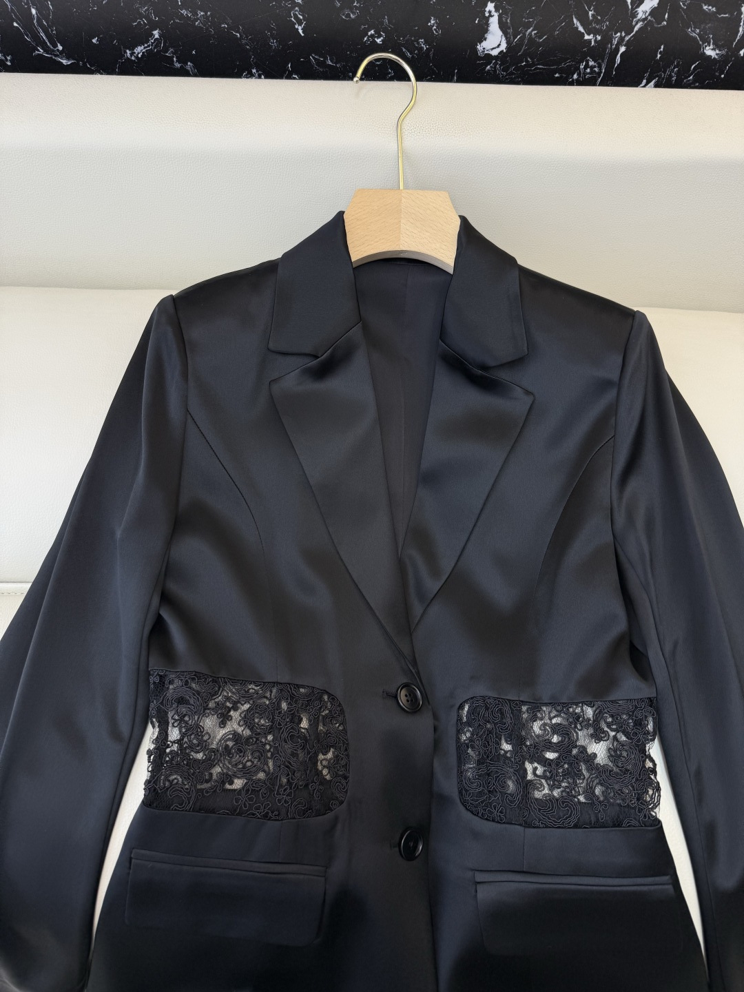 XZ0158#新款外套。YSL 蕾丝绣花镂空 长袖醋酸 外套 黑色 白色 SMLXL