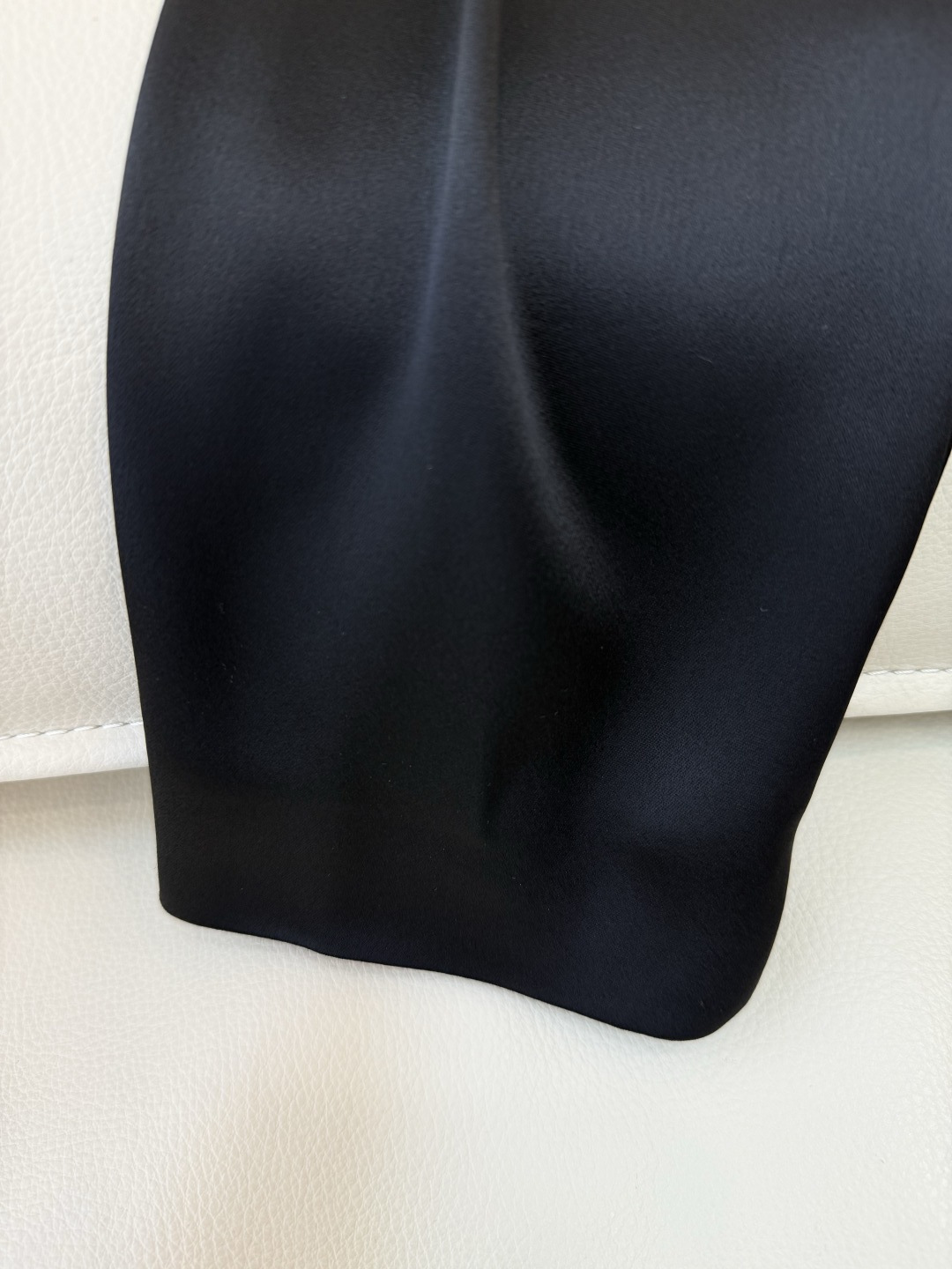 XZ0158#新款外套。YSL 蕾丝绣花镂空 长袖醋酸 外套 黑色 白色 SMLXL