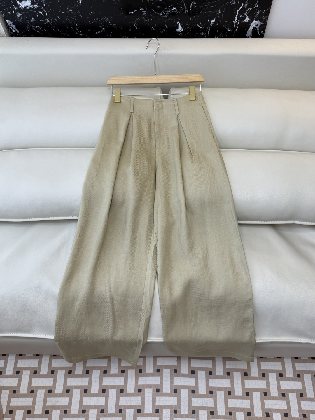 XZ0116#新款套装。劳夫劳伦 超级大爆款 30% 亚麻 70% 天丝西装外套➕长裤 套装 杏色 白色