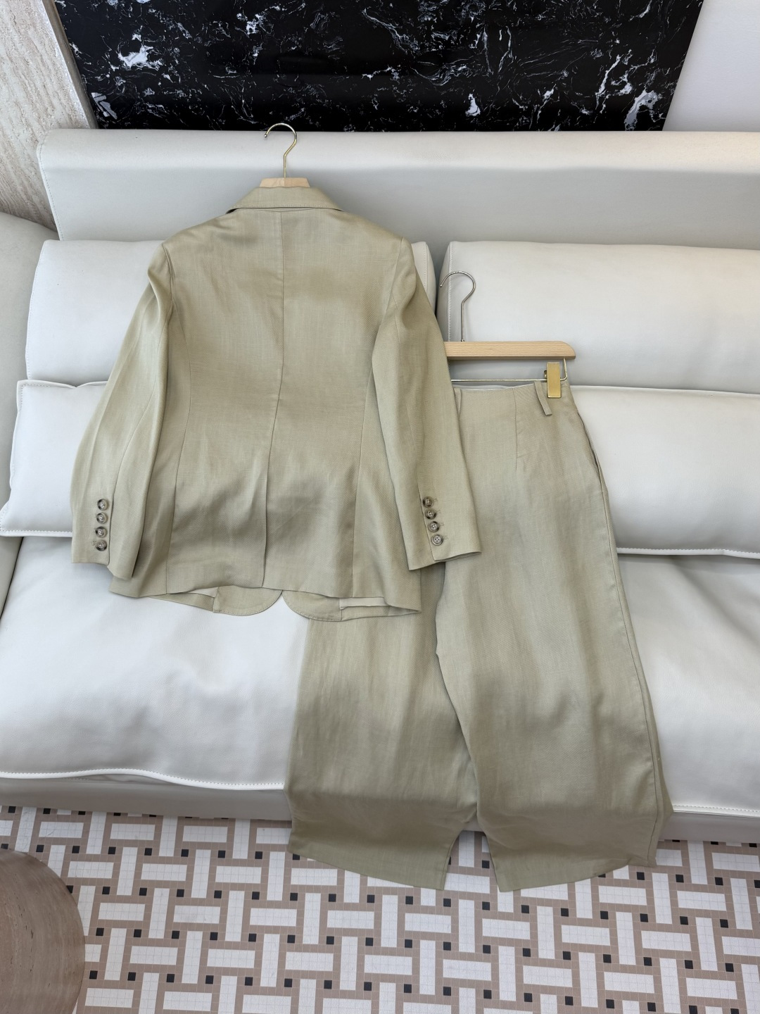 XZ0116#新款套装。劳夫劳伦 超级大爆款 30% 亚麻 70% 天丝西装外套➕长裤 套装 杏色 白色