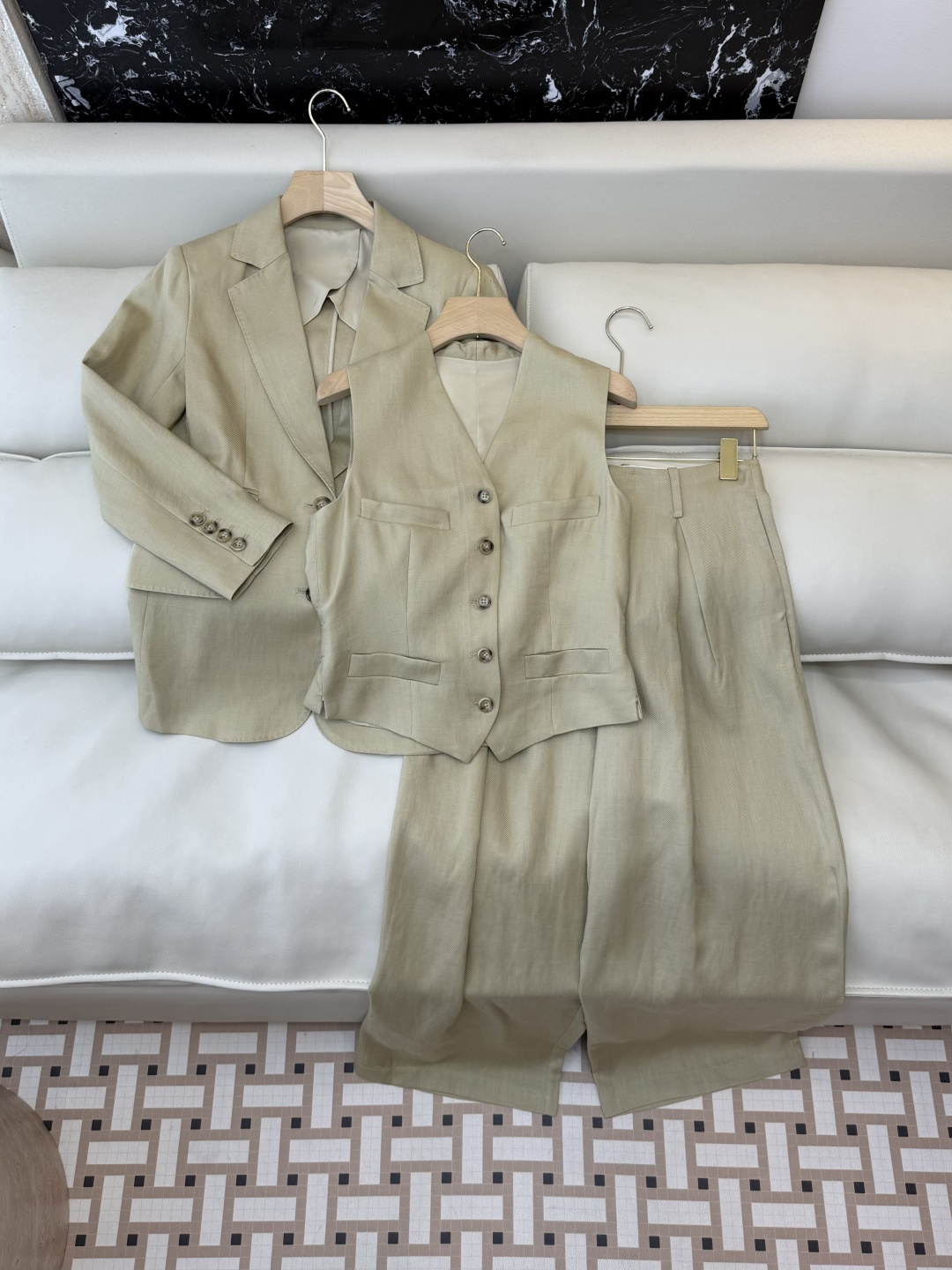 XZ095#新款套装。劳夫劳伦 超级大爆款 30% 亚麻 70% 天丝 长袖西装外套➕马甲➕长裤 三件套