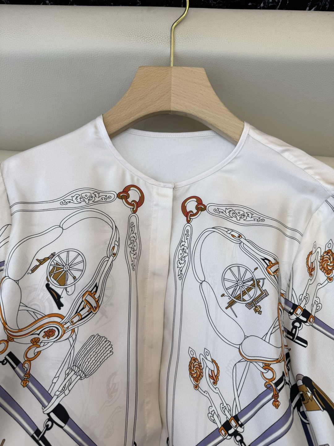 BS1162#新款衬衫。H 爱马仕 顶级版 100% 真丝 长袖衬衫 36/38/40/42