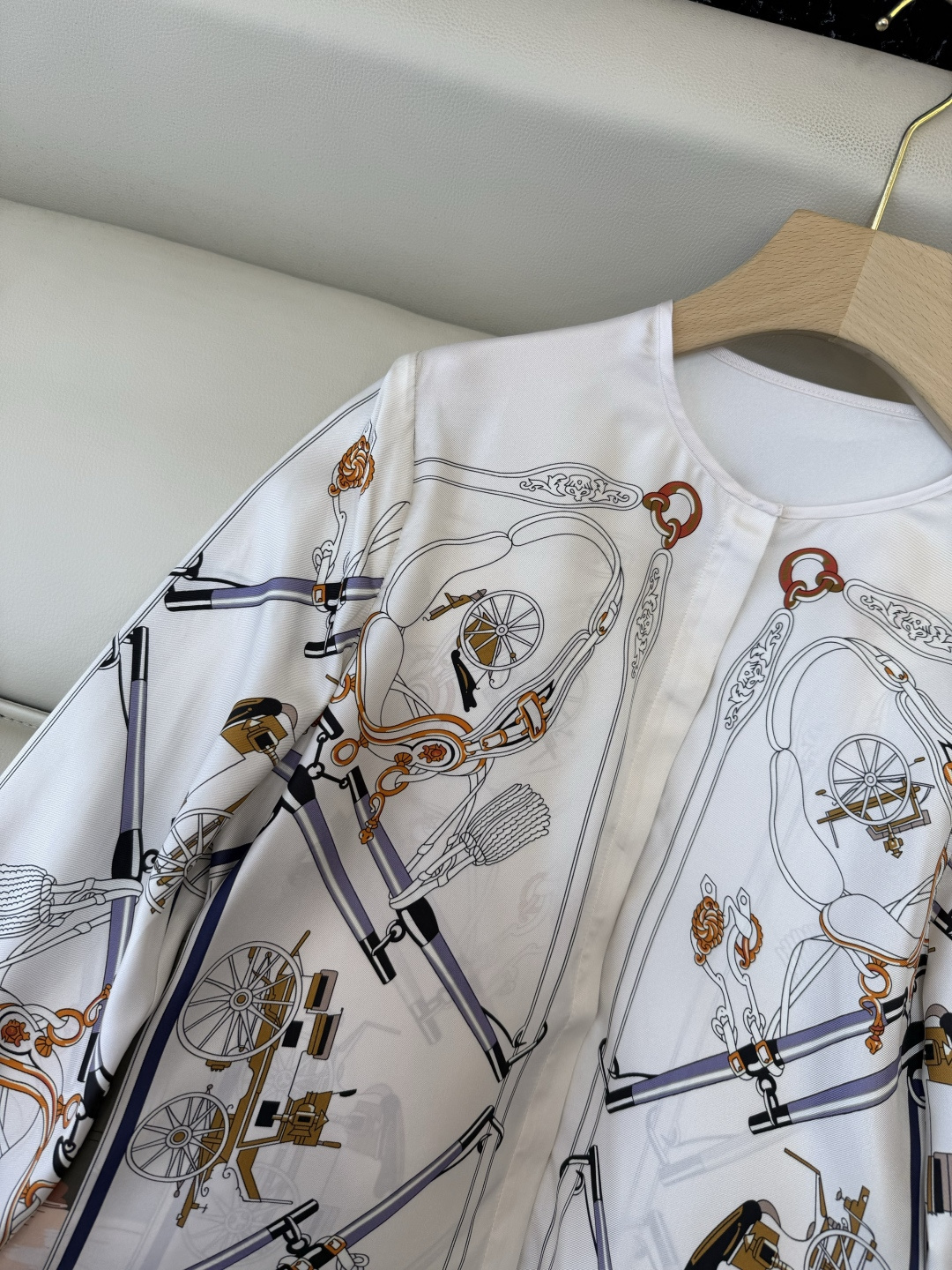 BS1162#新款衬衫。H 爱马仕 顶级版 100% 真丝 长袖衬衫 36/38/40/42