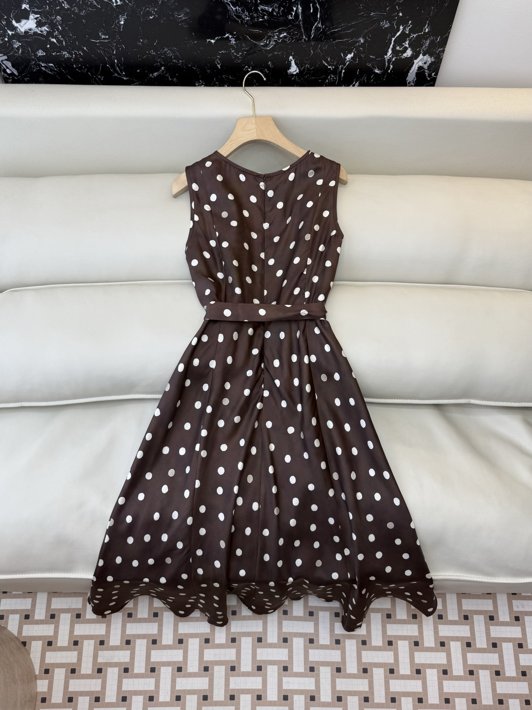 BS1159#新款连衣裙。Max 100% 真丝印花 无袖圆点 连衣裙 36/38/40/42