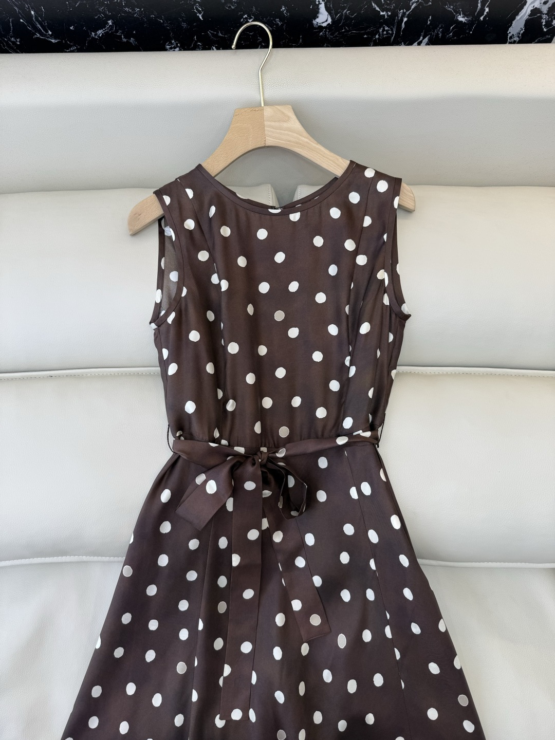 BS1159#新款连衣裙。Max 100% 真丝印花 无袖圆点 连衣裙 36/38/40/42