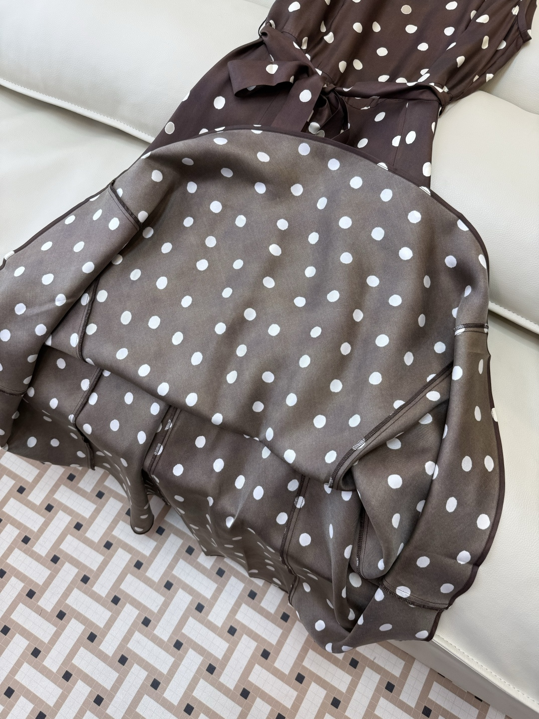 BS1159#新款连衣裙。Max 100% 真丝印花 无袖圆点 连衣裙 36/38/40/42