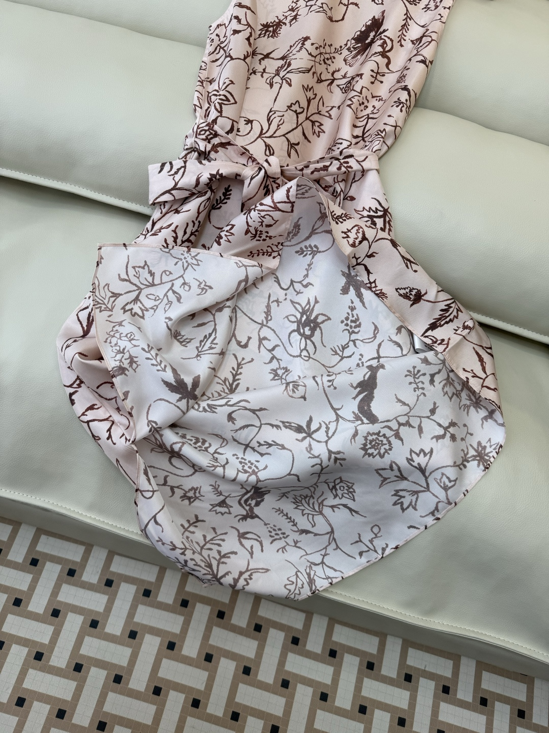 QD8089#新款连衣裙。LP顶级版 100% 真丝印花 无袖连衣裙 粉色 36/38/40/42