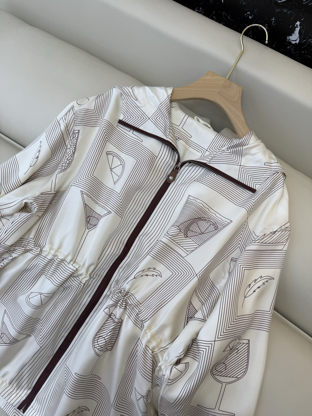 QD7892#新款外套。LP 顶级版‼️100% 真丝印花拉链外套 两色 36/38/40/42