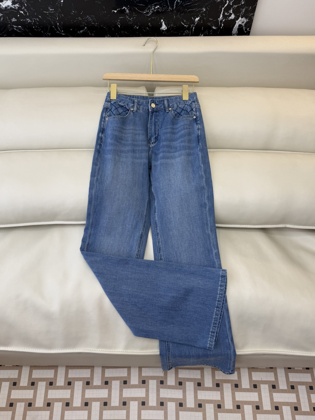 AW057#新款牛仔裤‼️小香 双C 牛仔长裤 白色 蓝色 26-30