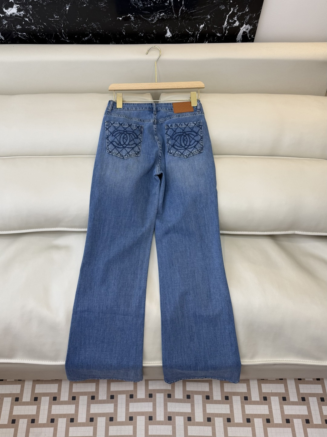 AW057#新款牛仔裤‼️小香 双C 牛仔长裤 白色 蓝色 26-30