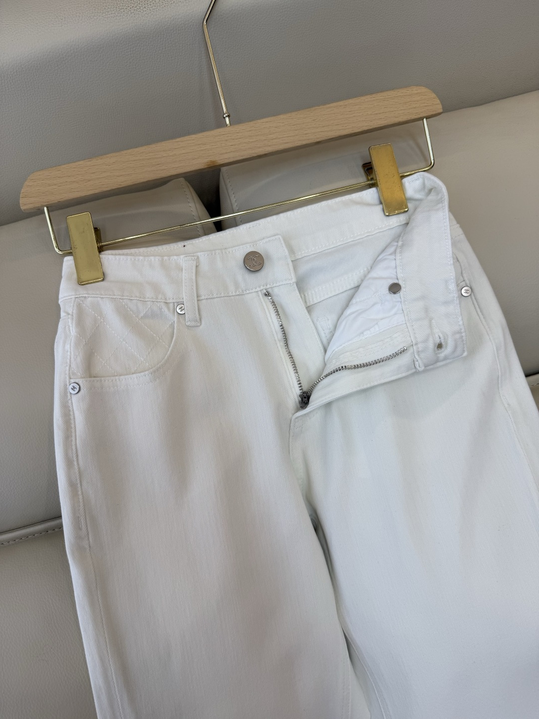 AW057#新款牛仔裤‼️小香 双C 牛仔长裤 白色 蓝色 26-30