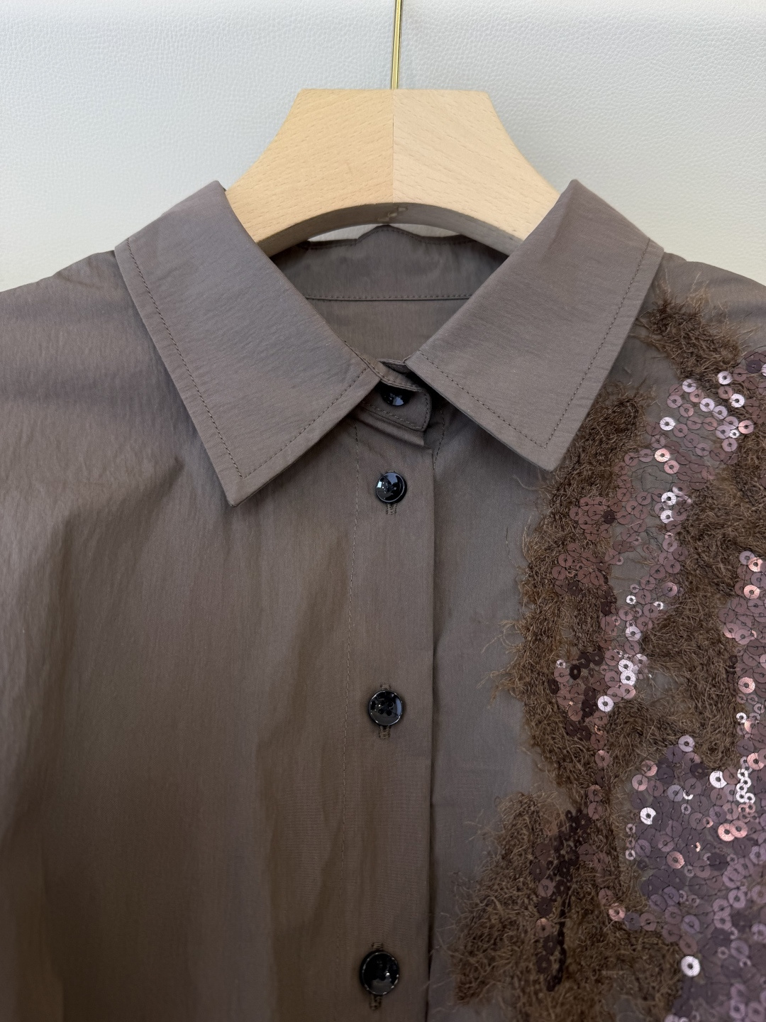 QGL048#新款连衣裙。BC 重工刺绣珠片花 中袖显瘦连衣裙 咖色 米杏色 SML