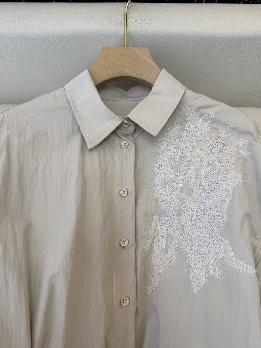 QGL048#新款连衣裙。BC 重工刺绣珠片花 中袖显瘦连衣裙 咖色 米杏色 SML