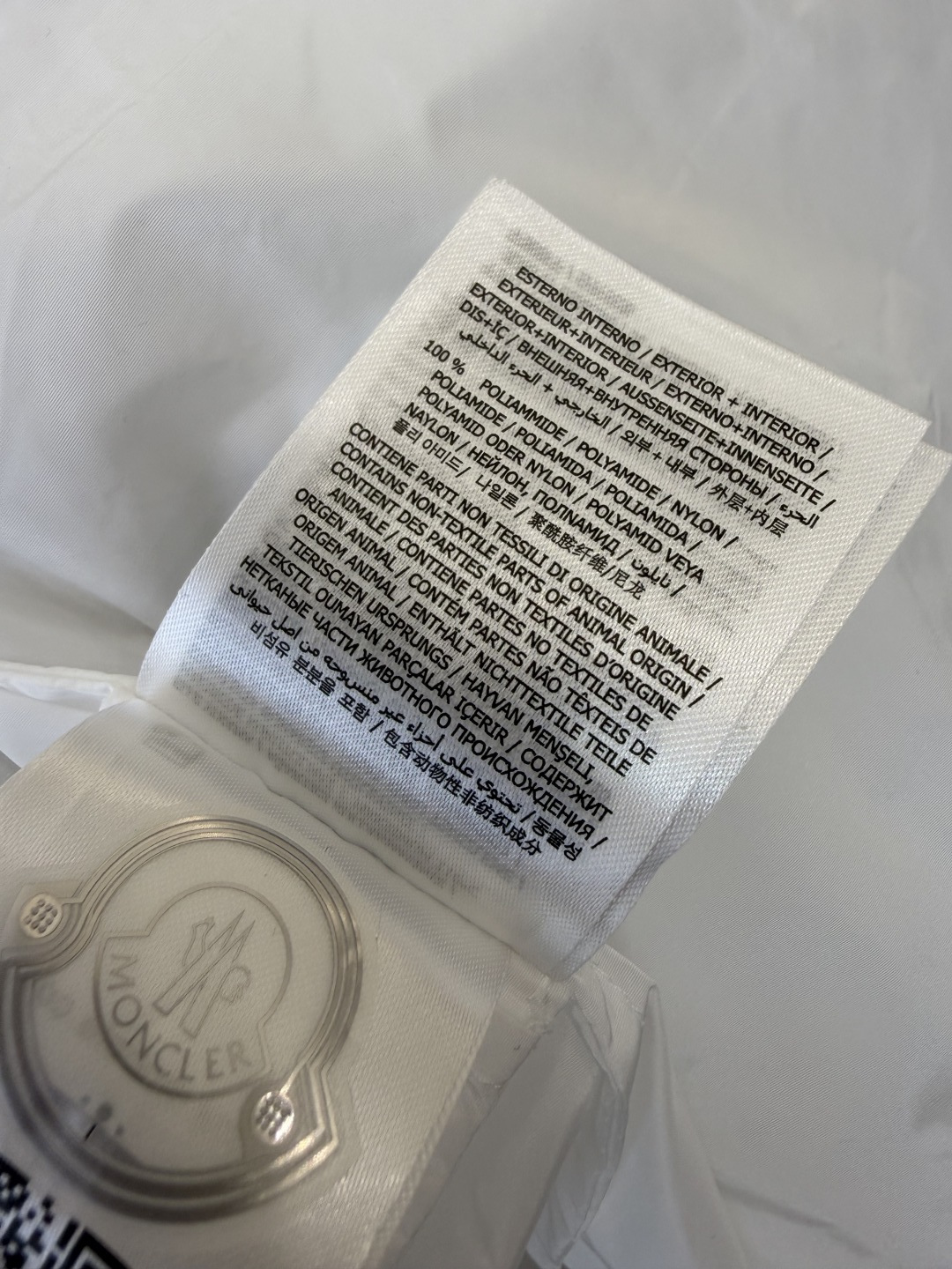 M2605#新款外套。Mon蒙口 抽绳设计 长袖拉链款夹克外套 黑色 藏青色 浅蓝色 白色 1/2/3码