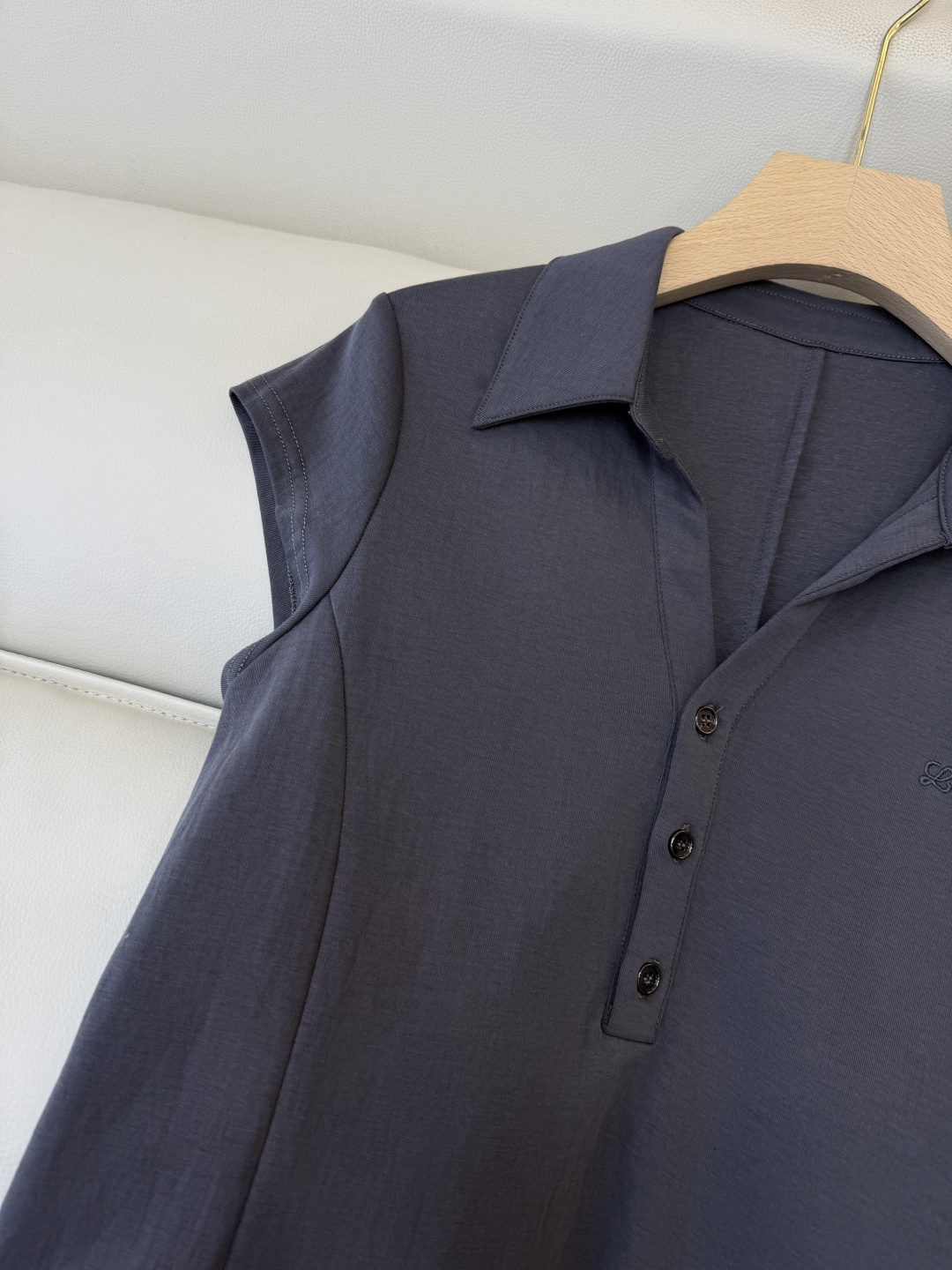 YZ010#新款连衣裙‼️L* 绣花短袖连衣裙 黑色 灰色 SMLXL