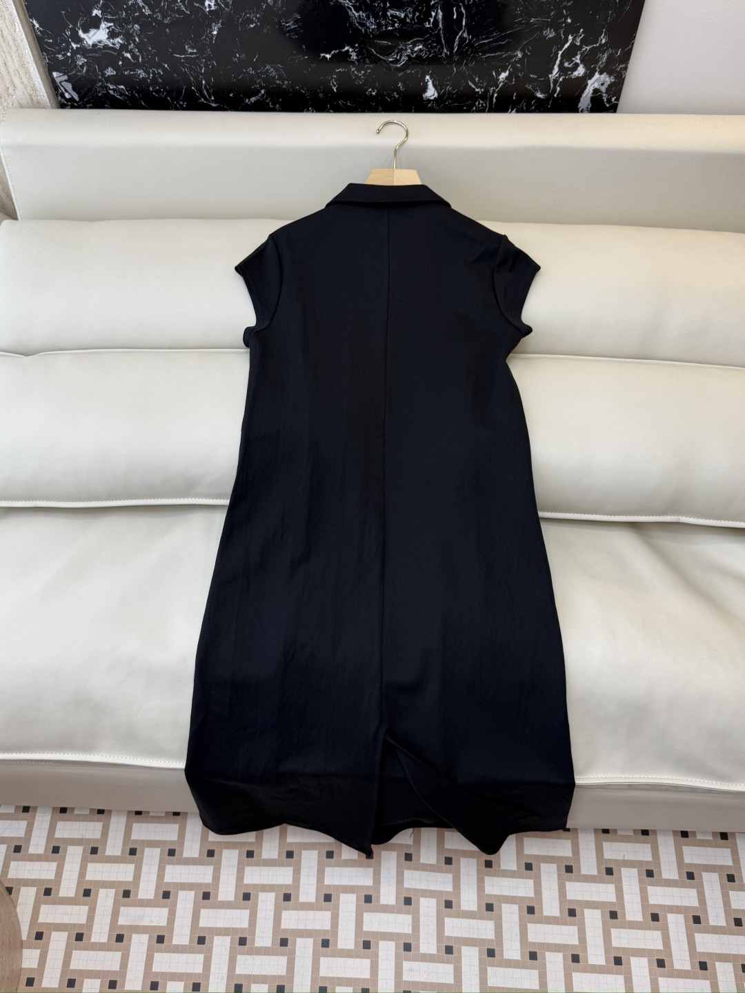 YZ010#新款连衣裙‼️L* 绣花短袖连衣裙 黑色 灰色 SMLXL