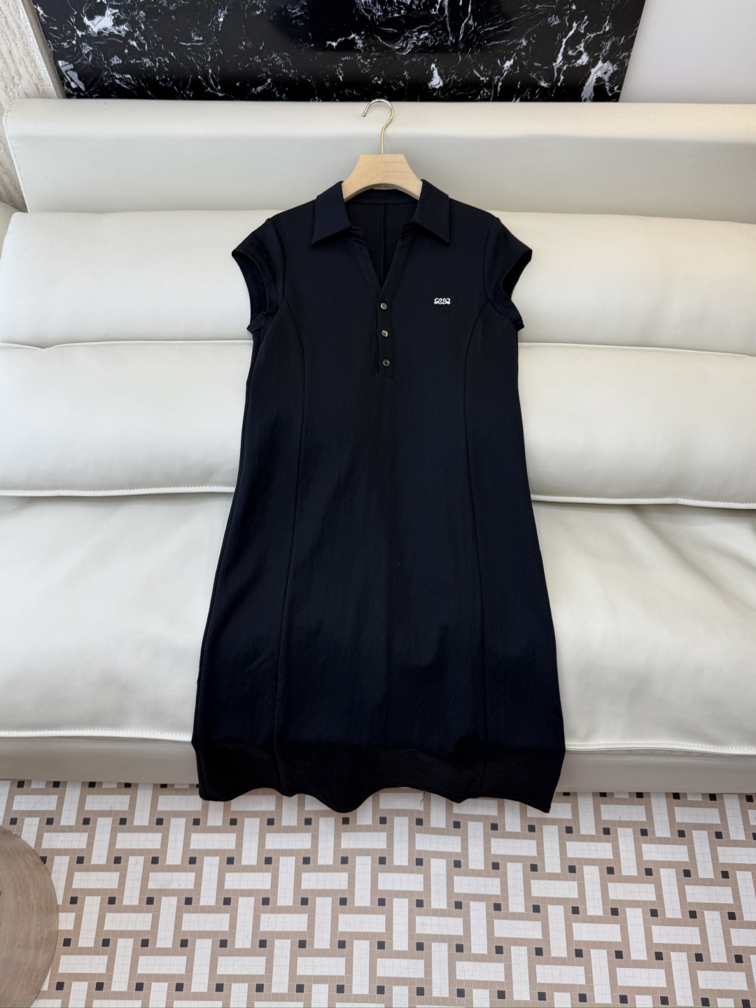 YZ010#新款连衣裙‼️L* 绣花短袖连衣裙 黑色 灰色 SMLXL