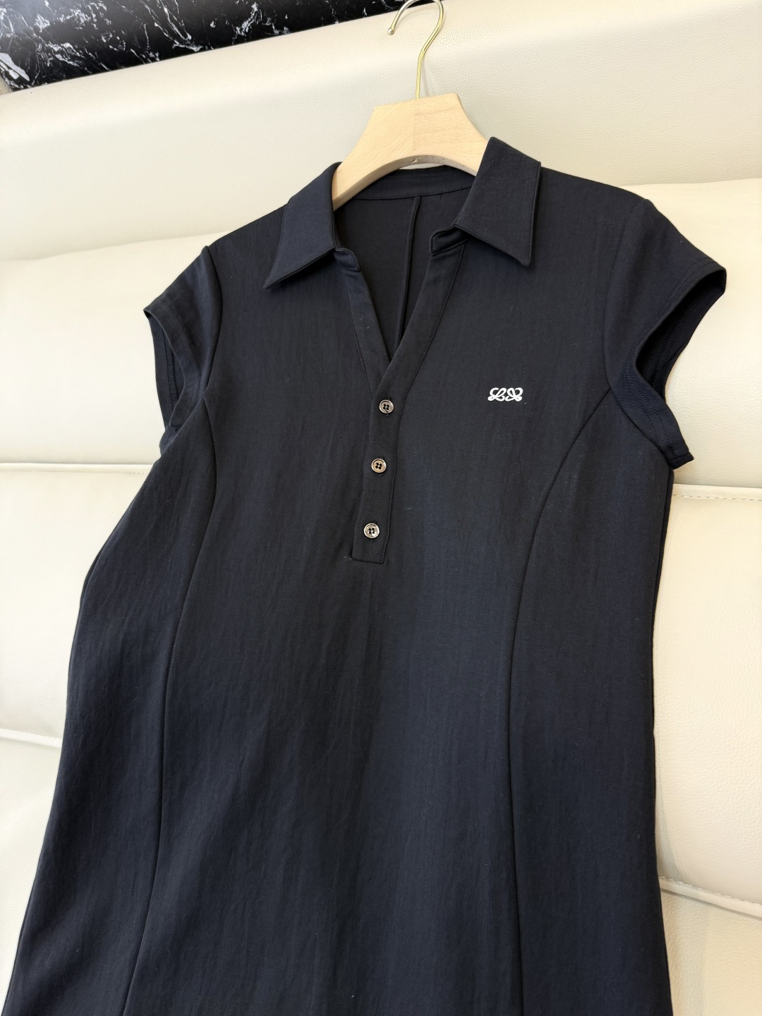 YZ010#新款连衣裙‼️L* 绣花短袖连衣裙 黑色 灰色 SMLXL