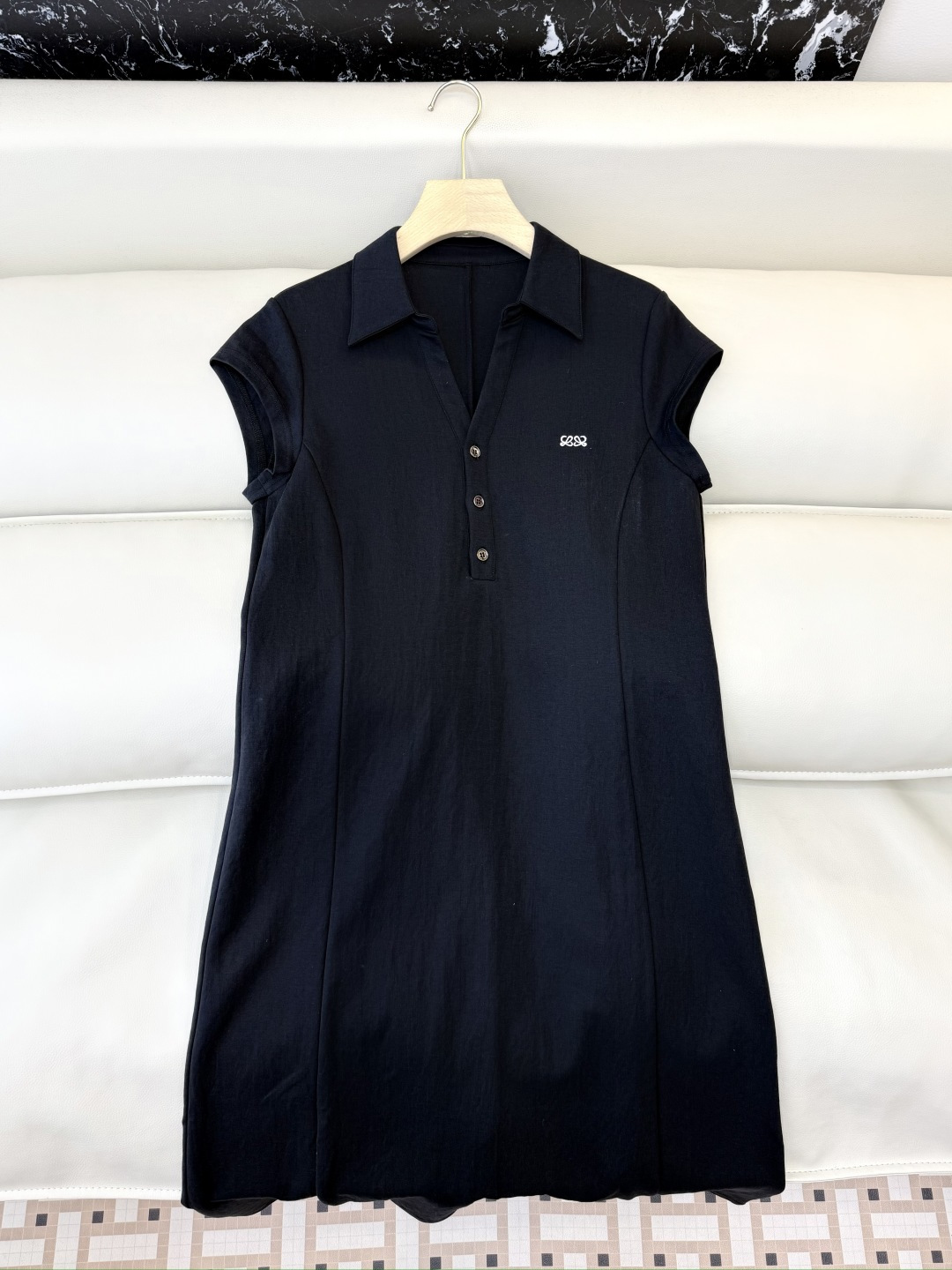 YZ010#新款连衣裙‼️L* 绣花短袖连衣裙 黑色 灰色 SMLXL