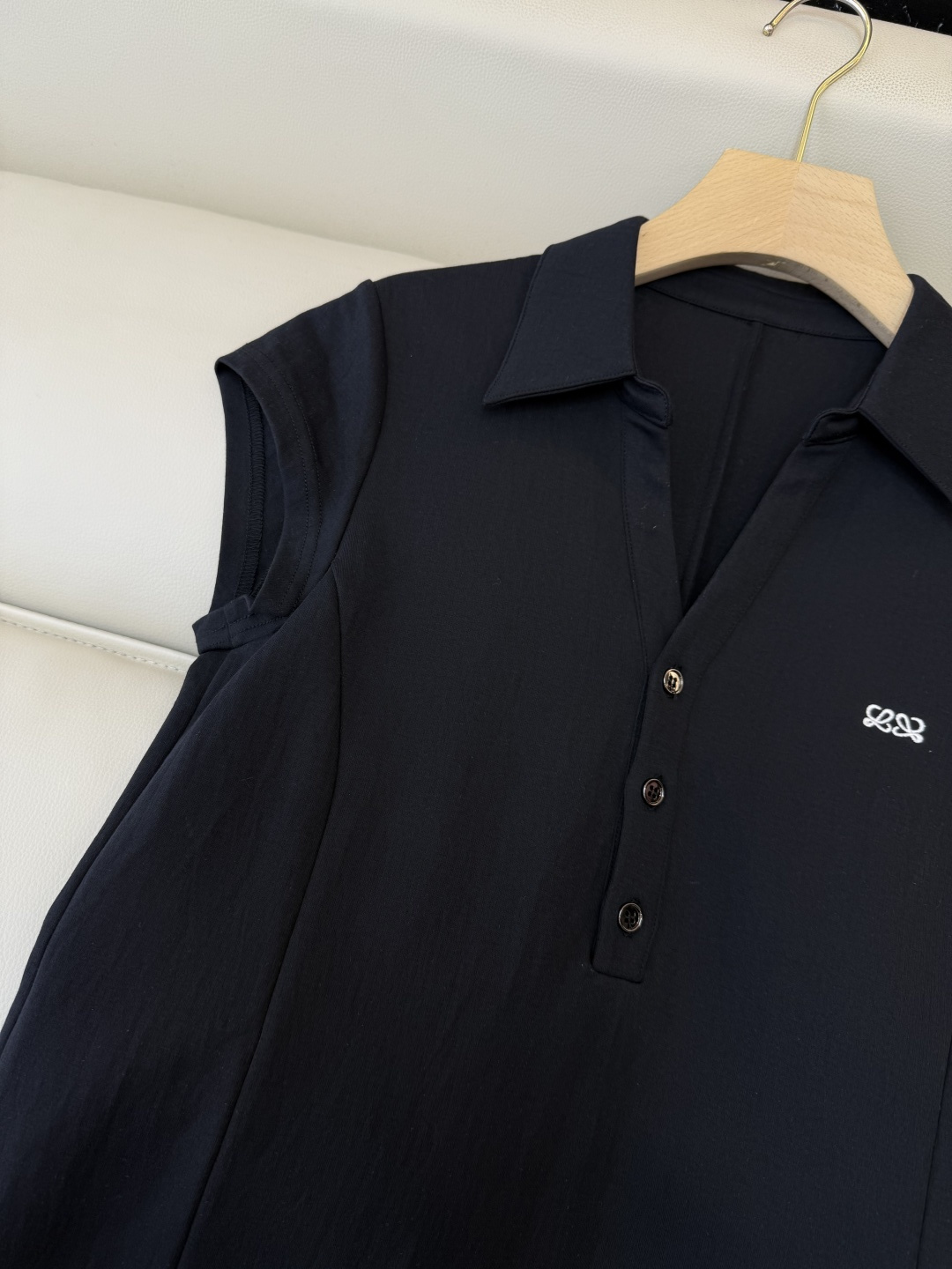 YZ010#新款连衣裙‼️L* 绣花短袖连衣裙 黑色 灰色 SMLXL