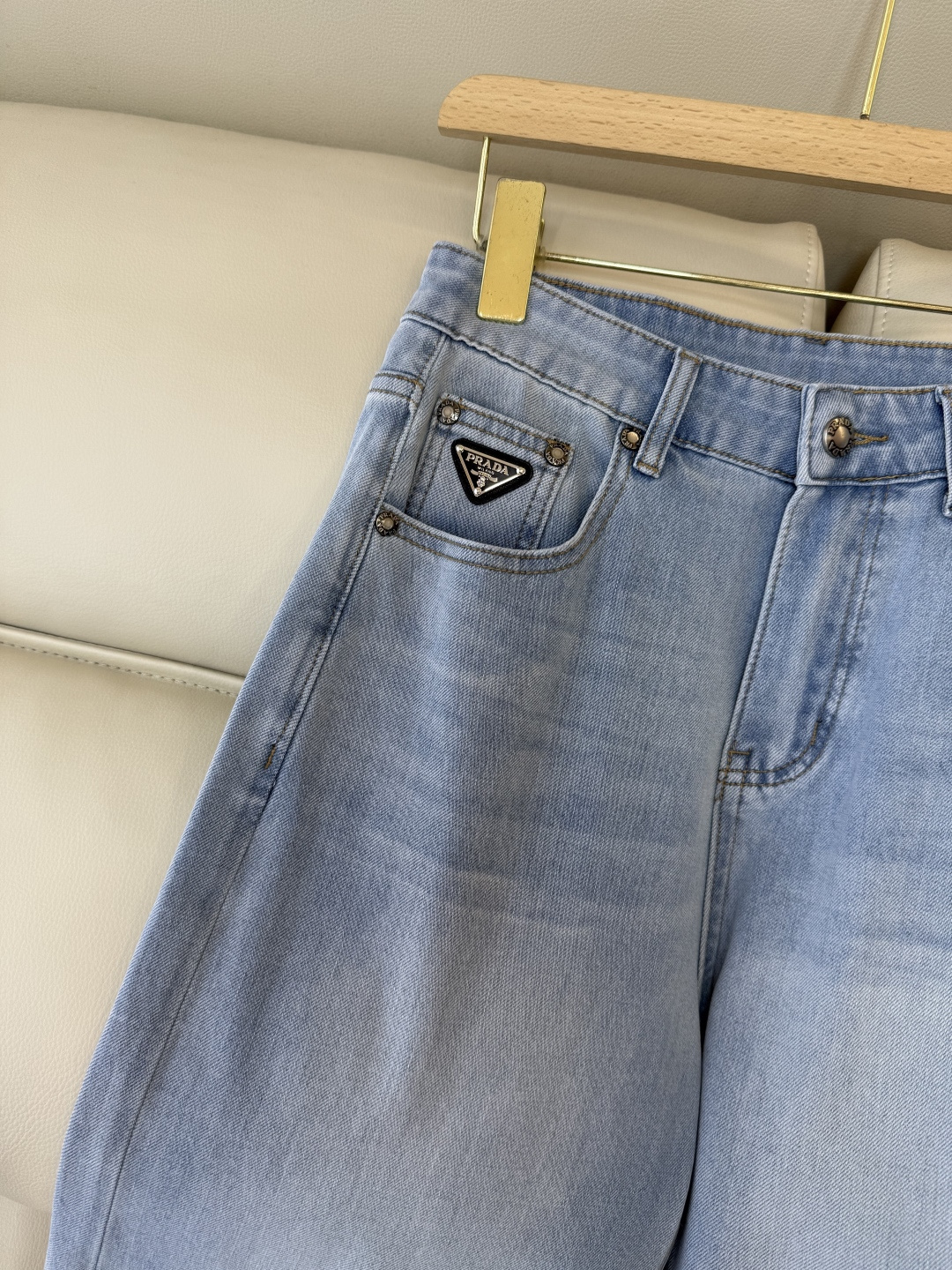 AW060#新款牛仔裤‼️PR 三角标 牛仔长裤 白色 蓝色 26-30