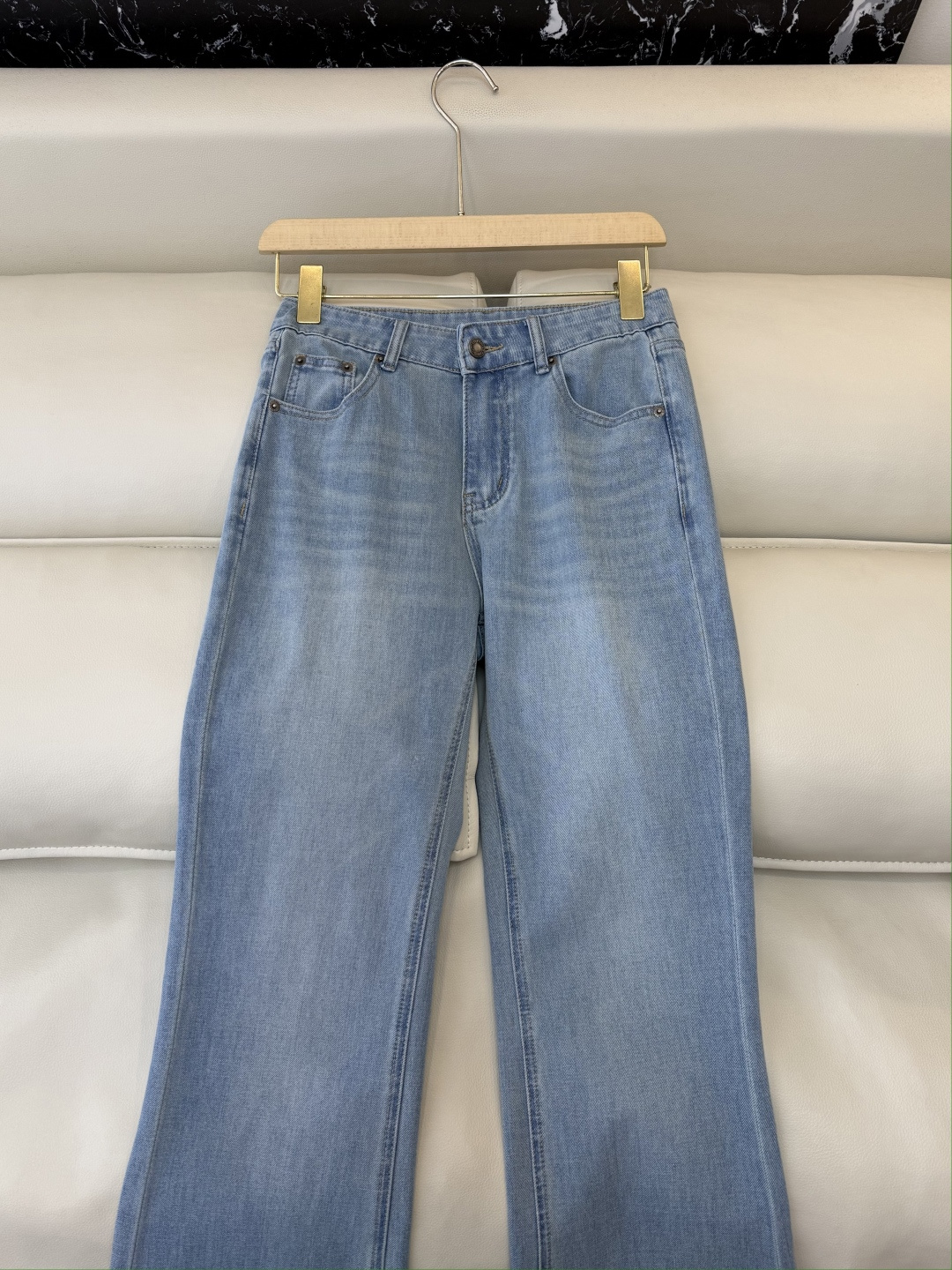 AW061#新款牛仔裤‼️Lv 老花绣花 牛仔长裤 深蓝色 浅蓝色 26-30