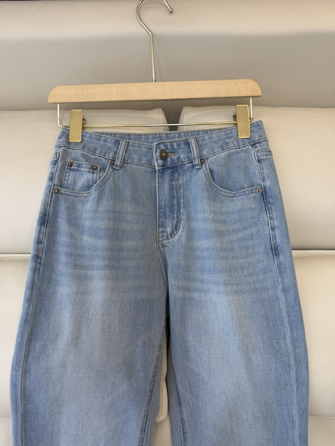 AW061#新款牛仔裤‼️Lv 老花绣花 牛仔长裤 深蓝色 浅蓝色 26-30