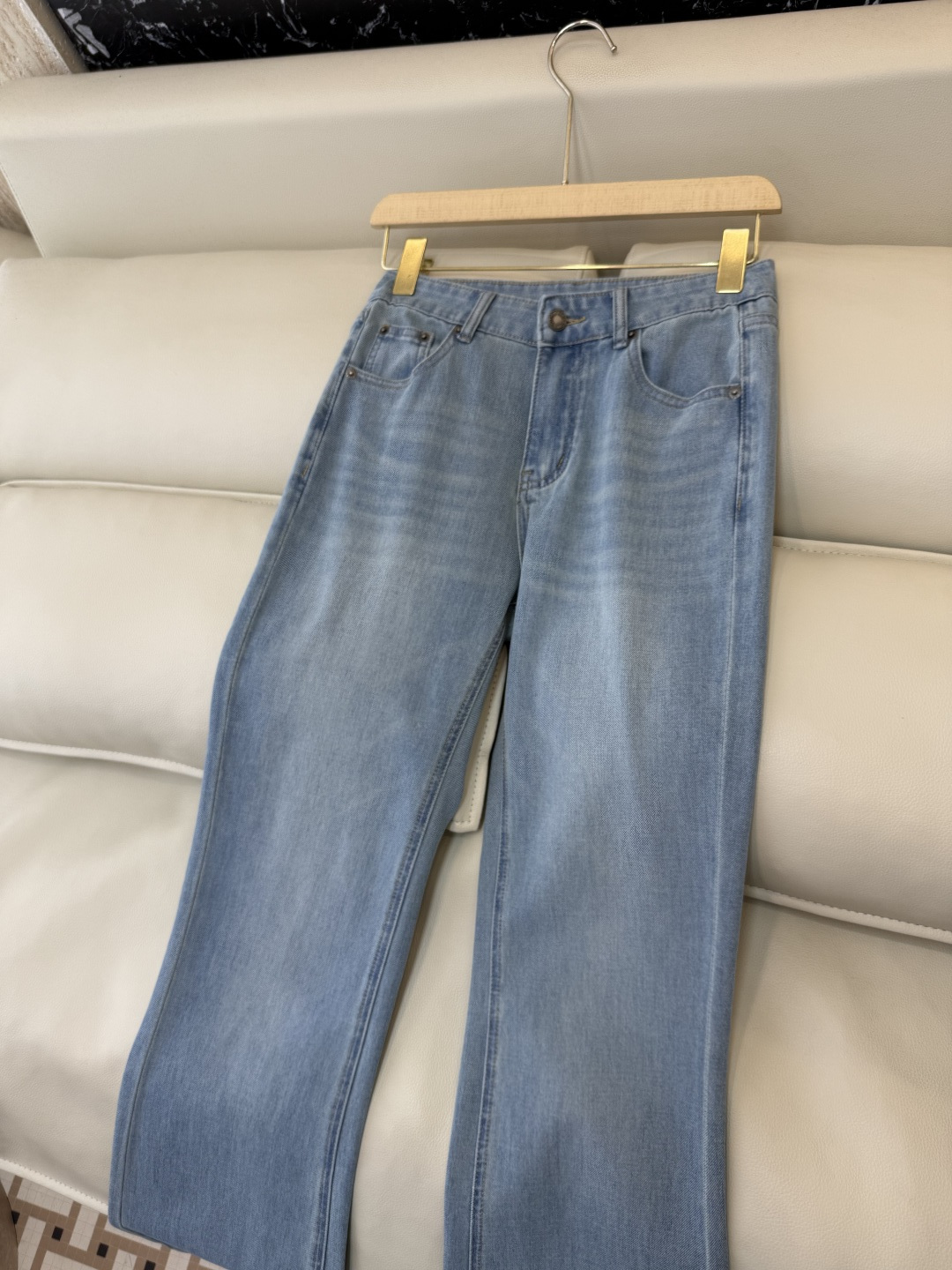 AW061#新款牛仔裤‼️Lv 老花绣花 牛仔长裤 深蓝色 浅蓝色 26-30