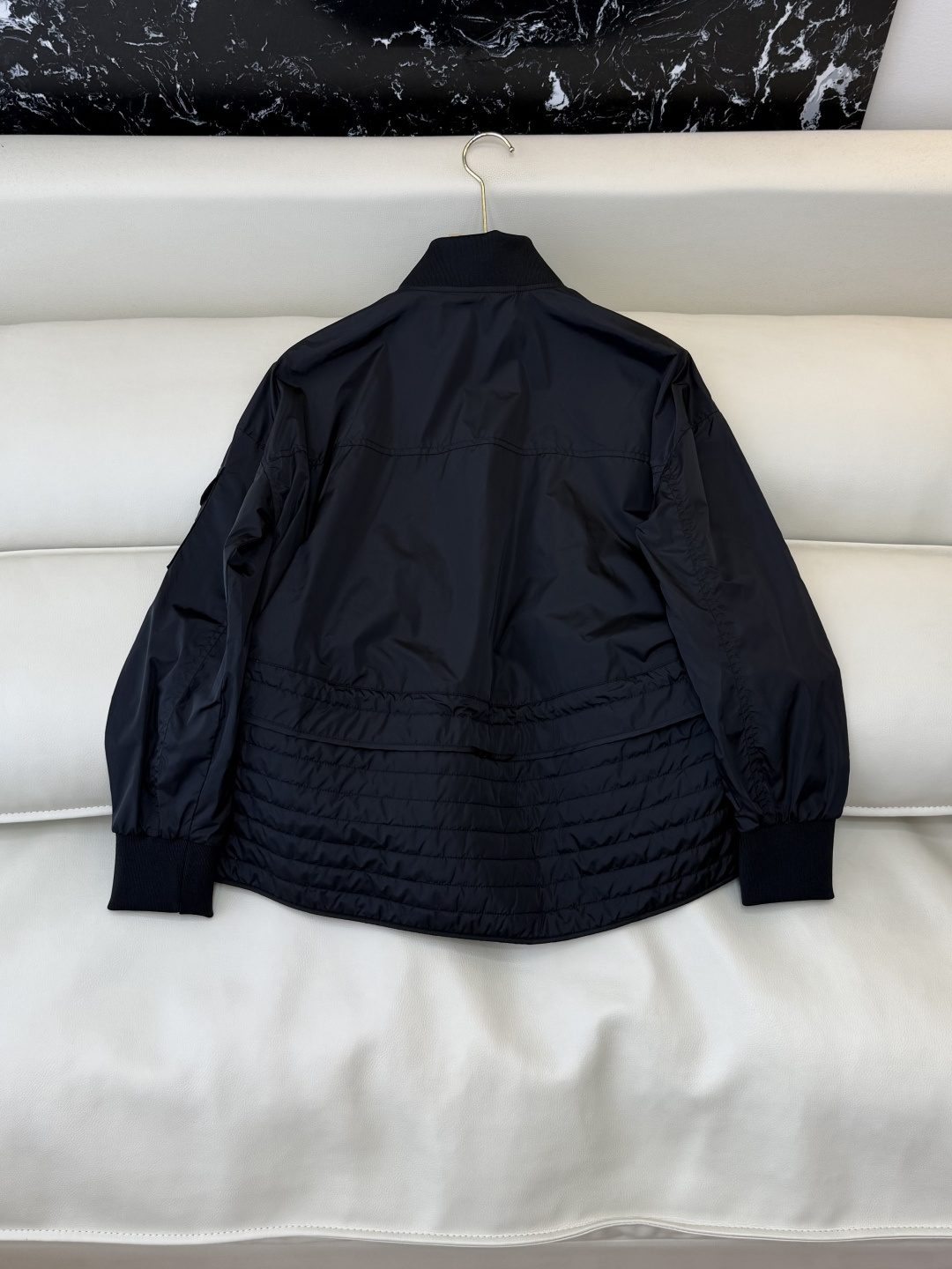 M2144#新款外套。Mon蒙口 抽绳设计 荷叶裙摆 长袖拉链款夹克外套 黑色 藏青色 杏色 焦糖色 1