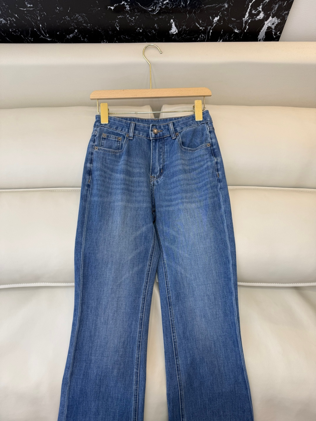 AW061#新款牛仔裤‼️Lv 老花绣花 牛仔长裤 深蓝色 浅蓝色 26-30