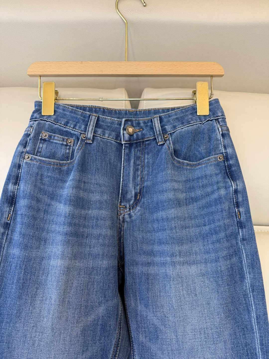 AW061#新款牛仔裤‼️Lv 老花绣花 牛仔长裤 深蓝色 浅蓝色 26-30