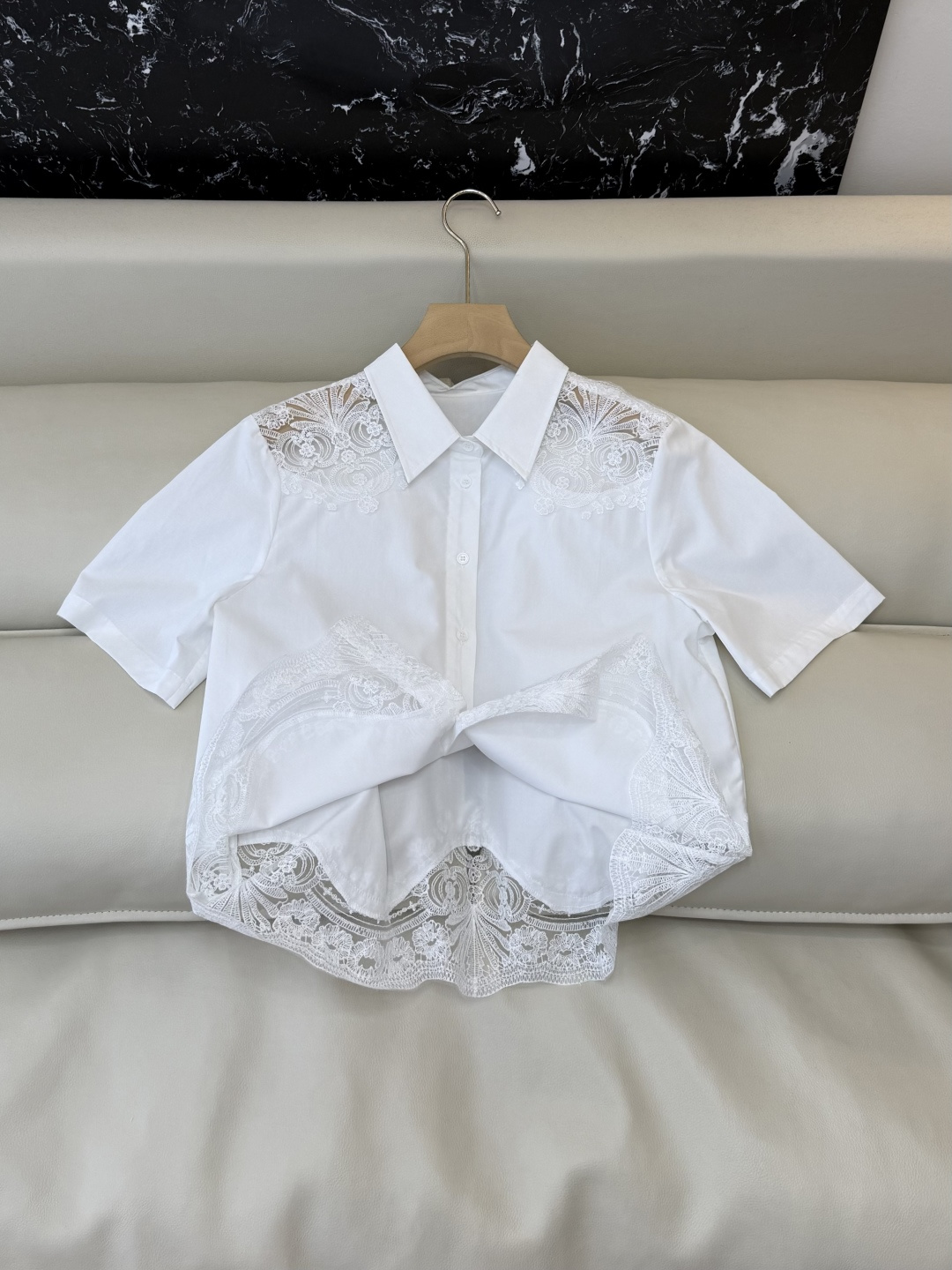 CY0119#新款衬衫。ES 蕾丝镂空绣花 短袖衬衫 条纹蓝色 白色SM L