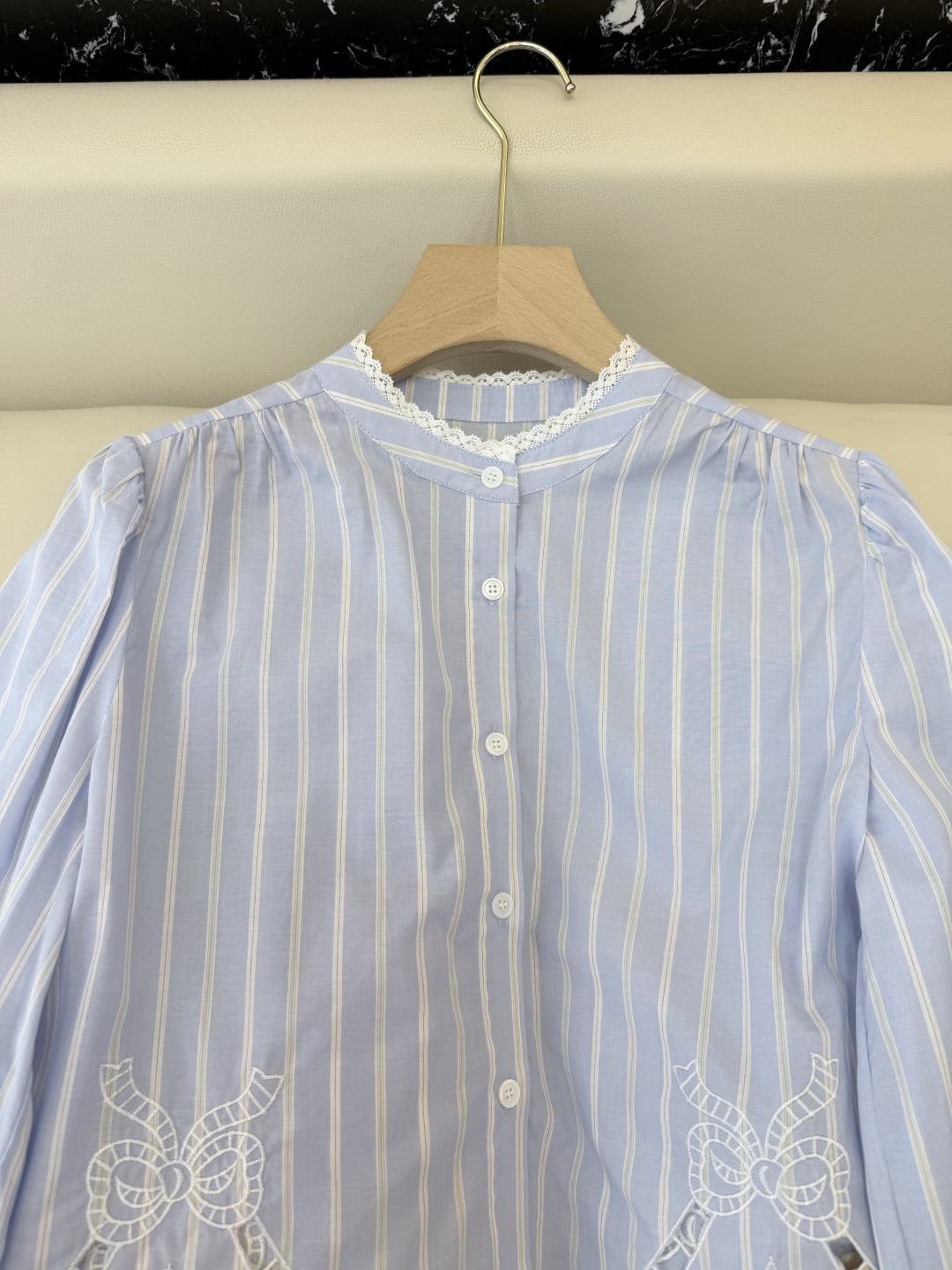 CY0117#新款衬衫。ES 蕾丝镂空绣花 长袖衬衫 蓝色 SM L