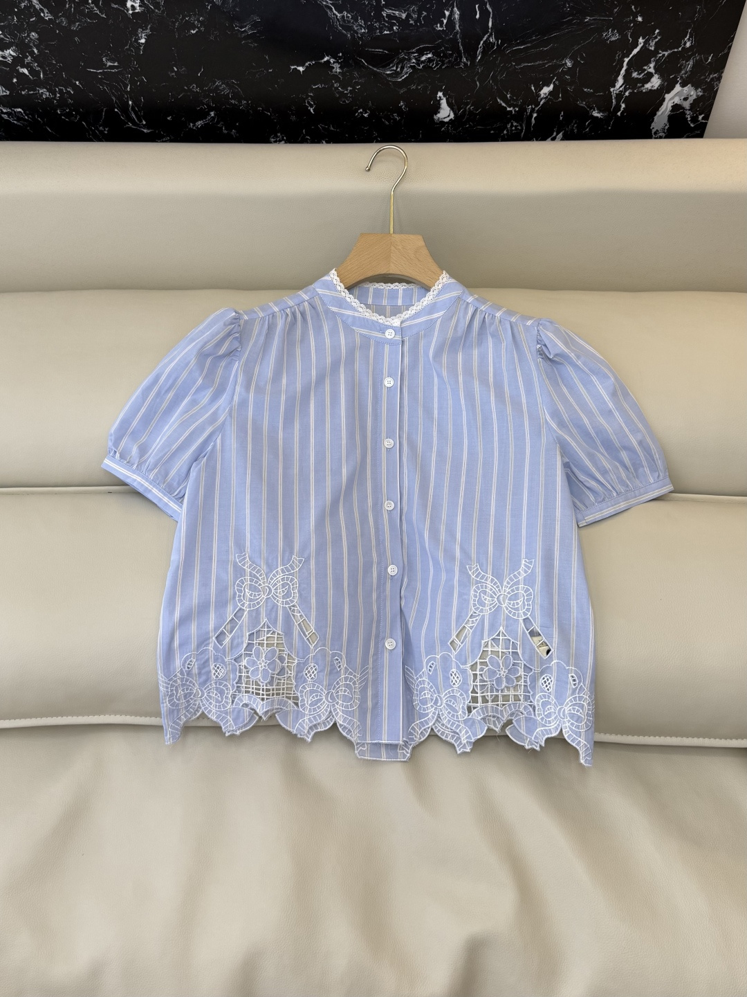 CY0116#新款衬衫。ES 蕾丝镂空绣花 短袖衬衫 蓝色 SM L