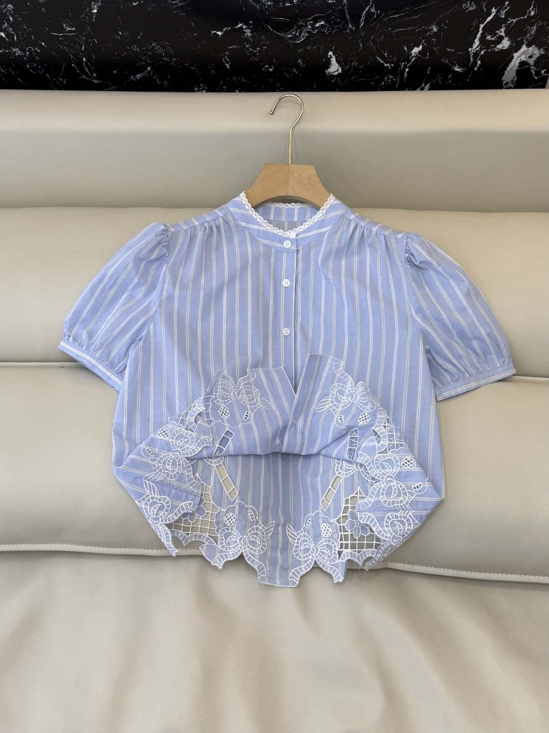 CY0116#新款衬衫。ES 蕾丝镂空绣花 短袖衬衫 蓝色 SM L