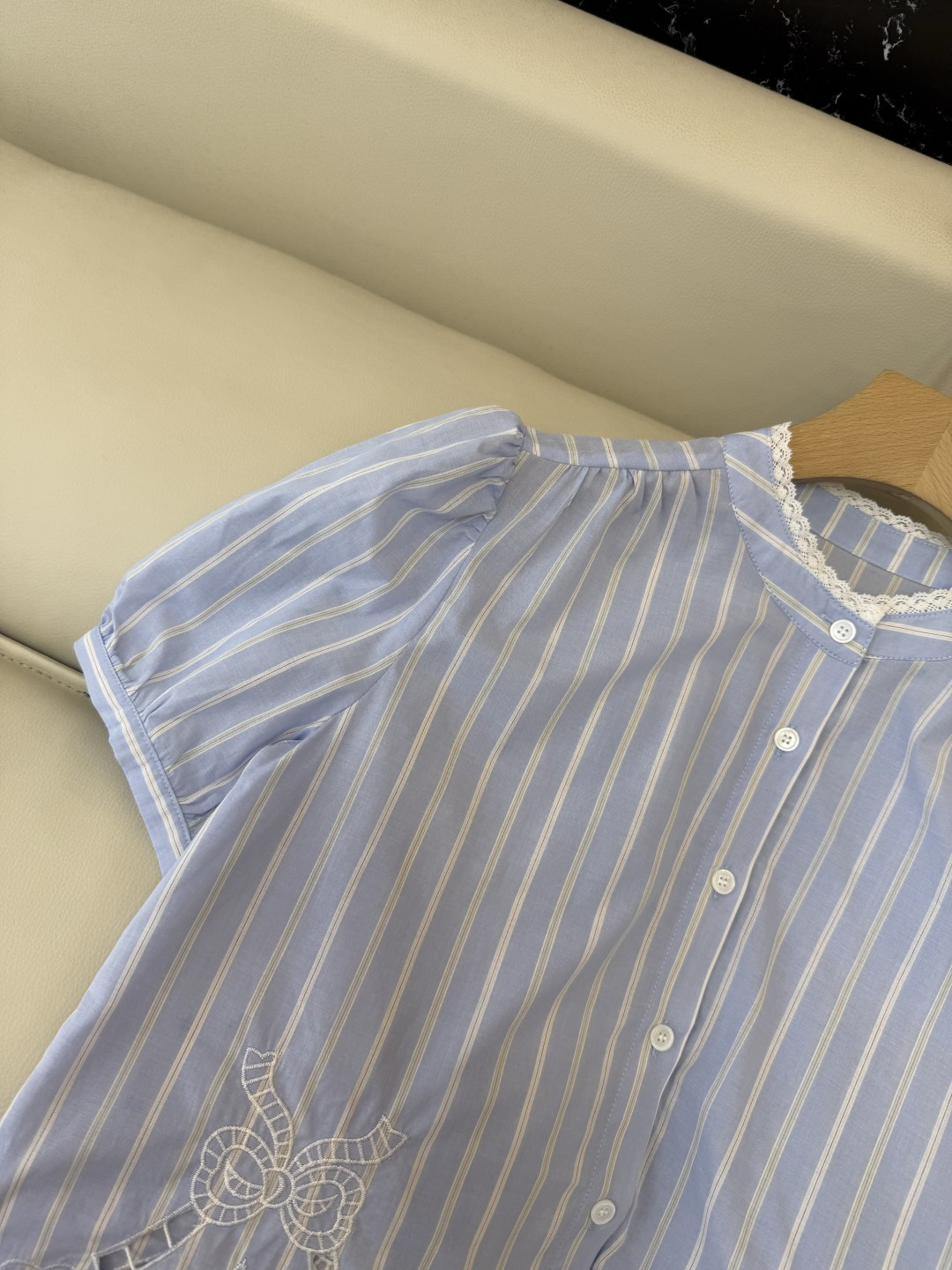 CY0116#新款衬衫。ES 蕾丝镂空绣花 短袖衬衫 蓝色 SM L