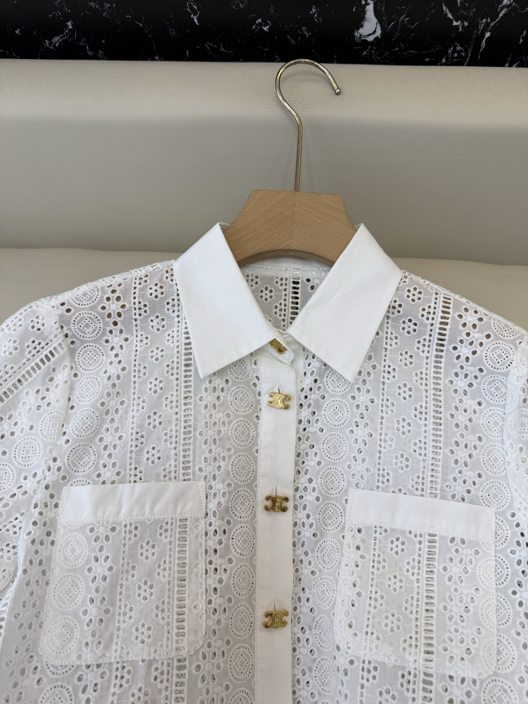 CY0120#新款衬衫。Celine 镂空绣花 短袖衬衫 白色 SM L