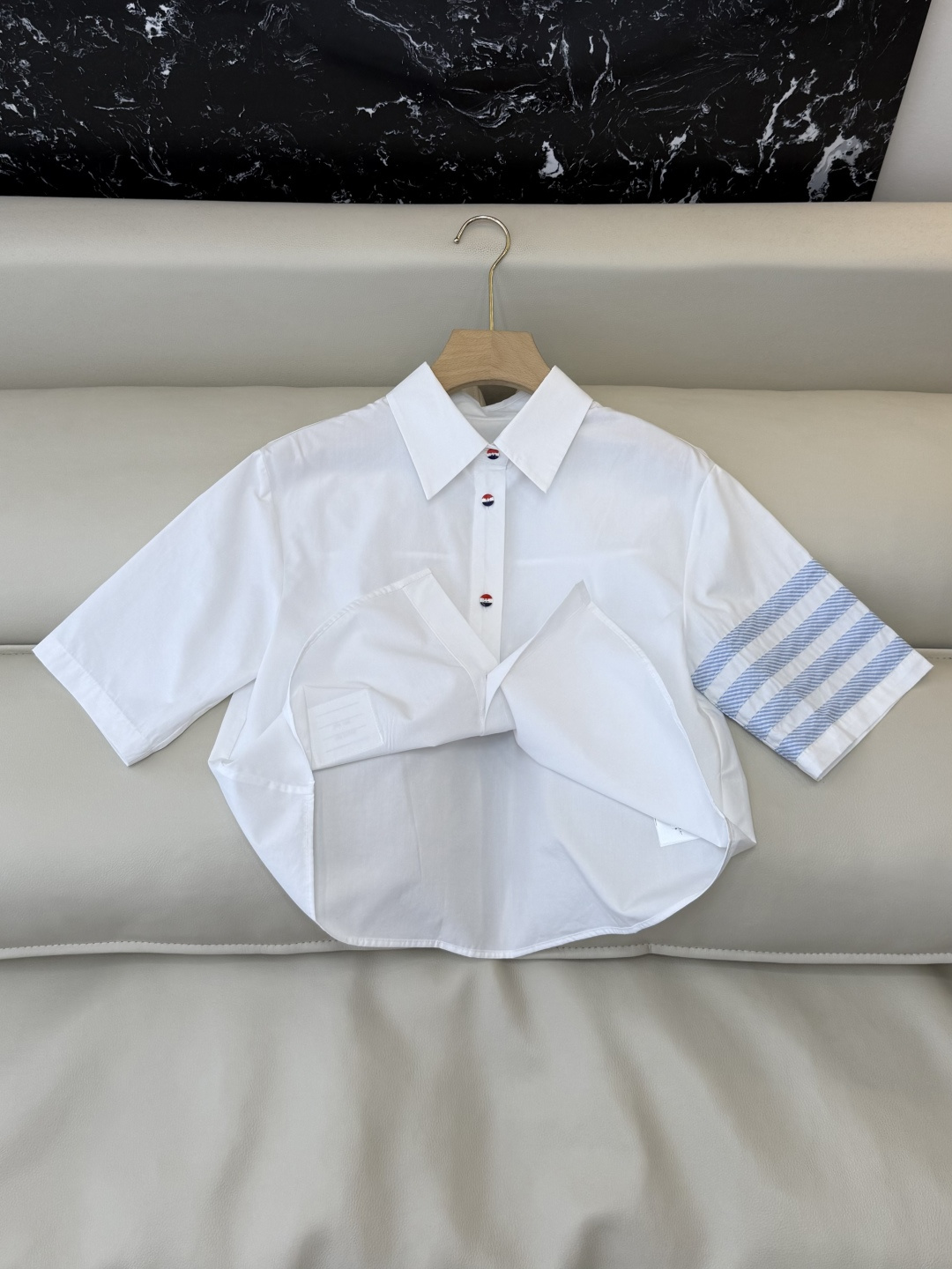 CY0122#新款衬衫。TB 蓝条纹 短袖衬衫 白色 SM L